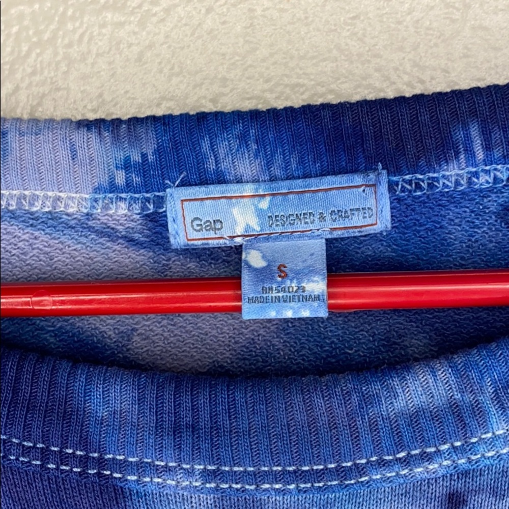 Beautiful Handmade Sweatshirt - Picture 3 of 3